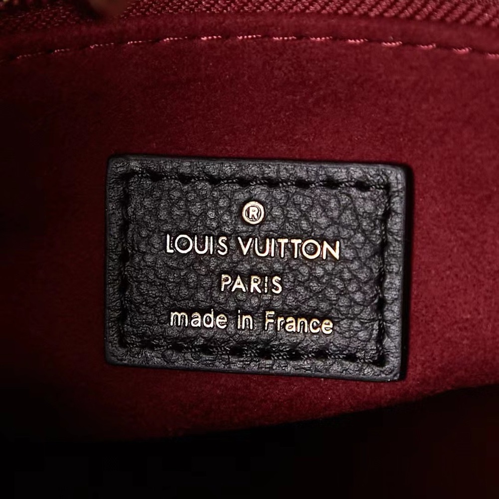 🏖️ Louis Vuitton Women ONTHEGO PM M45659 Bag - Picture 8 of 9